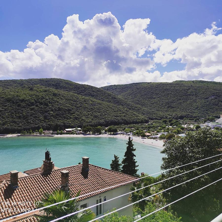 Apartment Noemi With A Direct Beach View Рабац Экстерьер фото